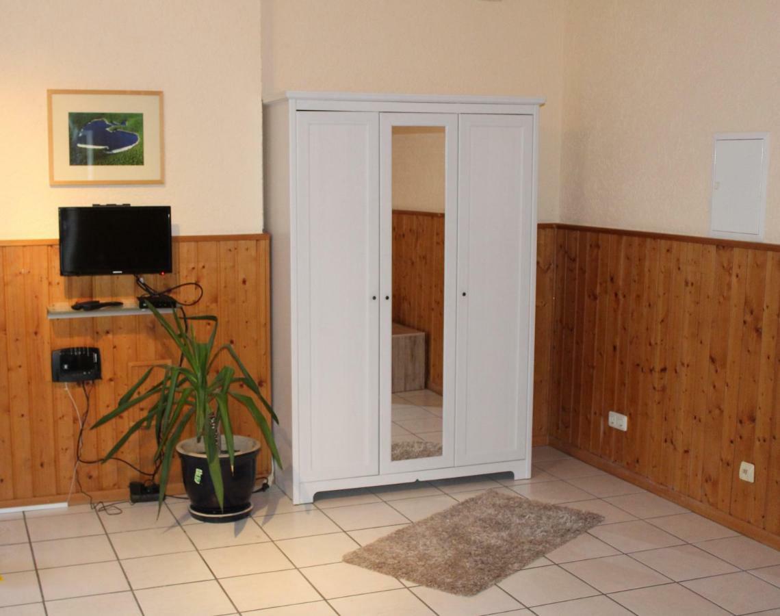 Ferienwohnung Toscana Майнц Екстериор снимка